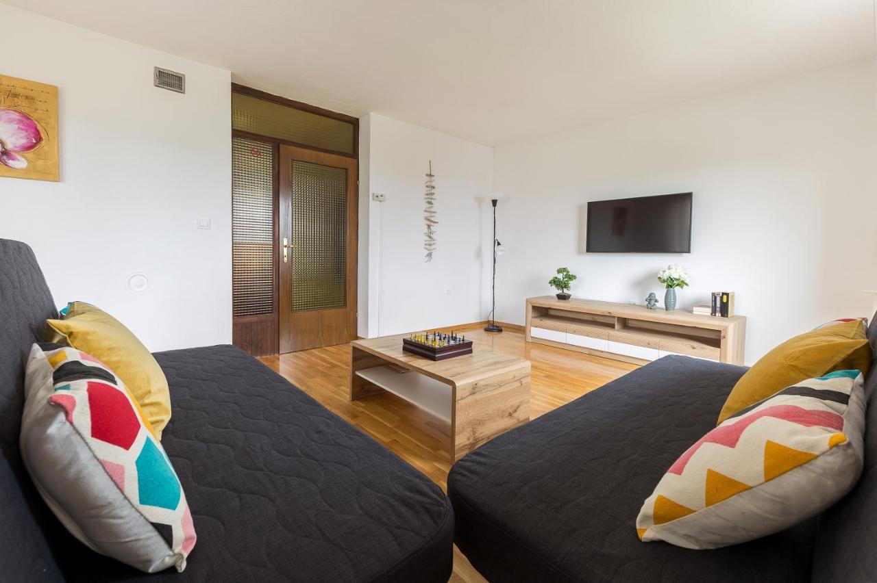 Apartment Valy - Free Bikes, Relaxing Terrace & Near Блед Екстериор снимка